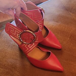 Women's Wide Ankle Strap Stiletto Pointed Toe Heels, Size 7, Red w/ Gold Buckle